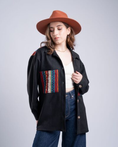 Sobrecamisa Oversized Negra con Flecos