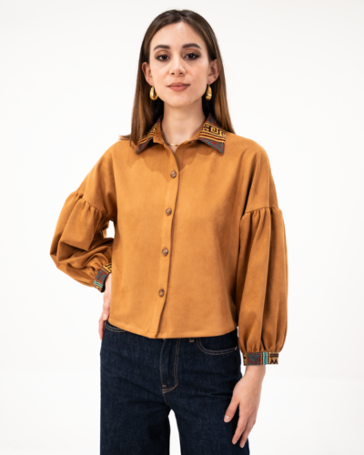 Blusa Camel de Mangas Bombachas
